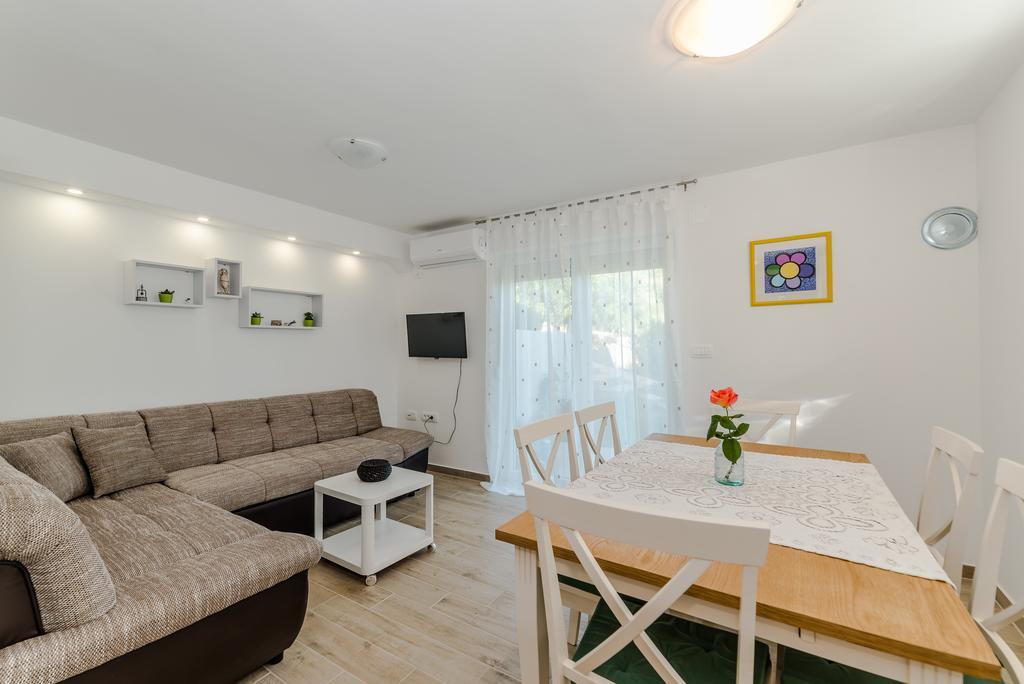 Apartment Robinson Podvrsje Kültér fotó