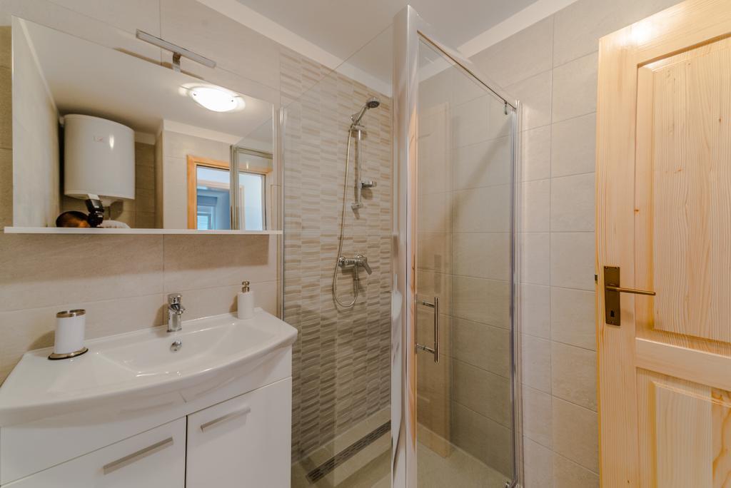 Apartment Robinson Podvrsje Kültér fotó